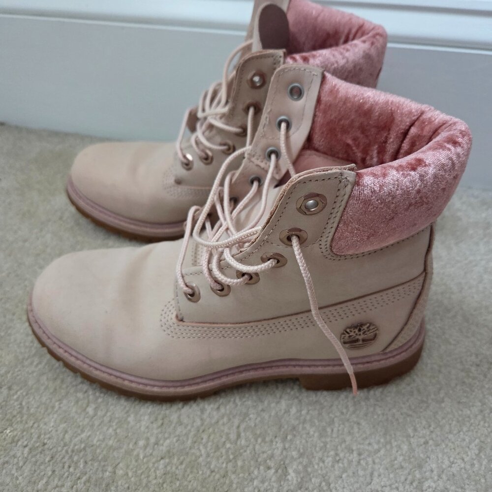 Timberland boots size 7.5 women's